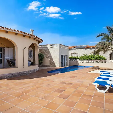 Сasa de vacaciones Beach Villa Denia